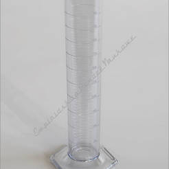 Cylinder miarowy plastikowy 500 ml