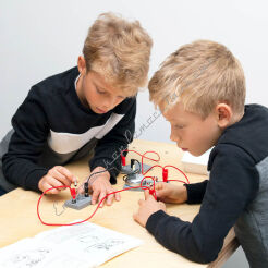 Mały elektryk