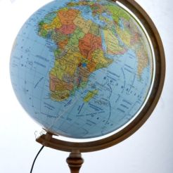Globus średnica 320 mm - polityczno - fizyczny podświetlany