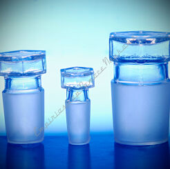 Zestaw 6 korków szklanych (dmuchane, szlify)