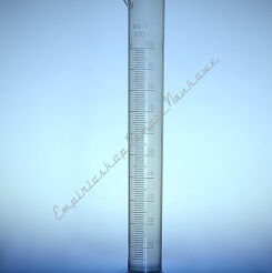 Cylinder miarowy z PP z wylewem i skalą 100 ml