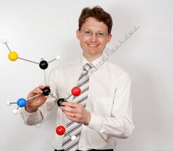 Pokazowy zestaw z zakresu chemii organicznej, nieorganicznej oraz biochemii (do prezentacji w klasie) 160 el.